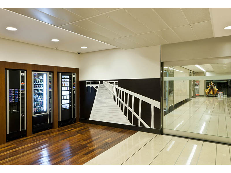 <p><em>Convivendo com a Arte: Conhecendo Artistas - Ateliê Fidalga</em> | 2011</p>

<p>Edifício sede do Banco Santander, São Paulo, SP, Brasil</p>

<p>foto: Ding Musa</p>
