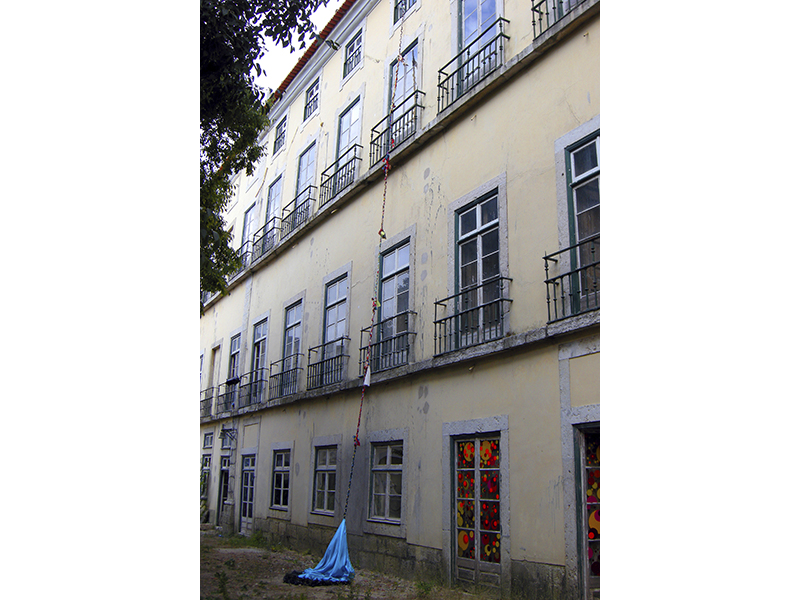<p><em>Entre Tempos</em>, 2009</p>

<p>Carpe Diem Arte e Pesquisa, Lisboa, Portugal</p>
