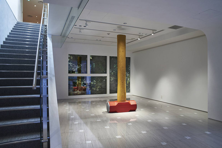 Vista da instalação “MOD”, 2017, LIXIL Gallery, Tóquio